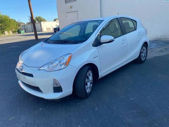 TOYOTA PRIUS C 2014 JTDKDTB31E1564490 image